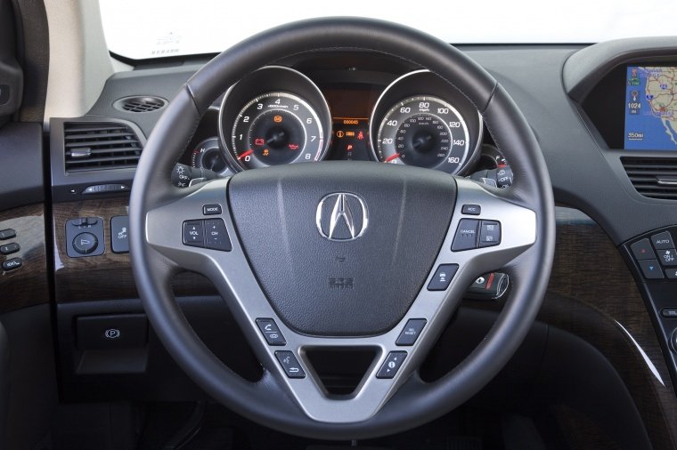 2013 Acura MDX Cockpit Picture