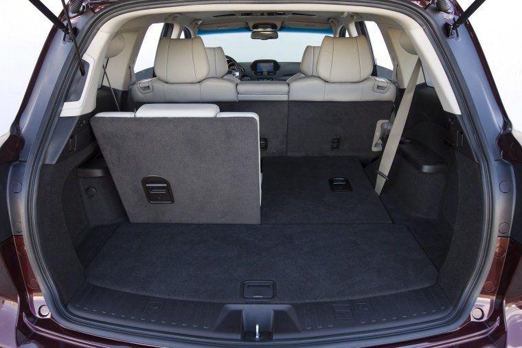 2013 Acura MDX Trunk Picture