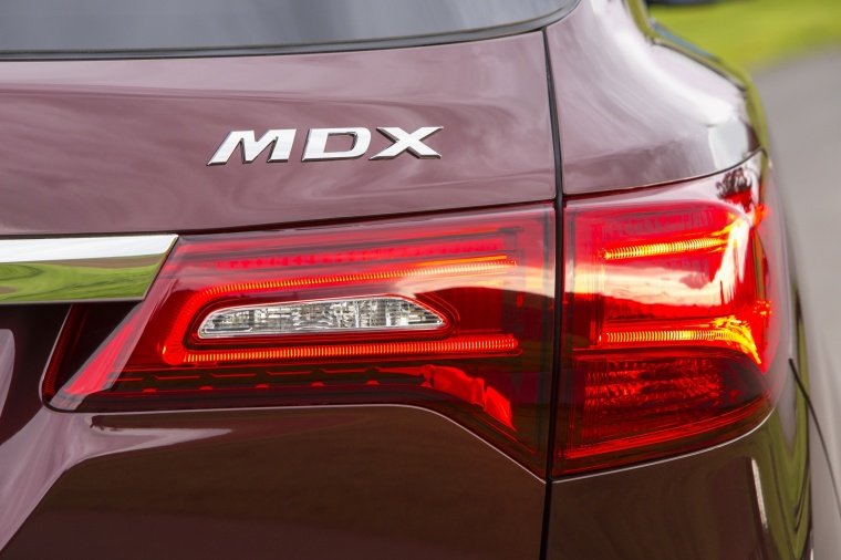 2015 Acura MDX Tail Light Picture
