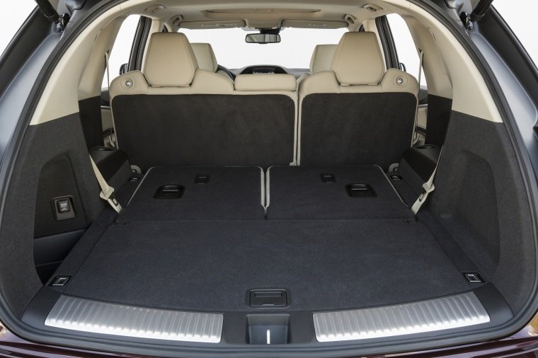 2015 Acura MDX Trunk Picture
