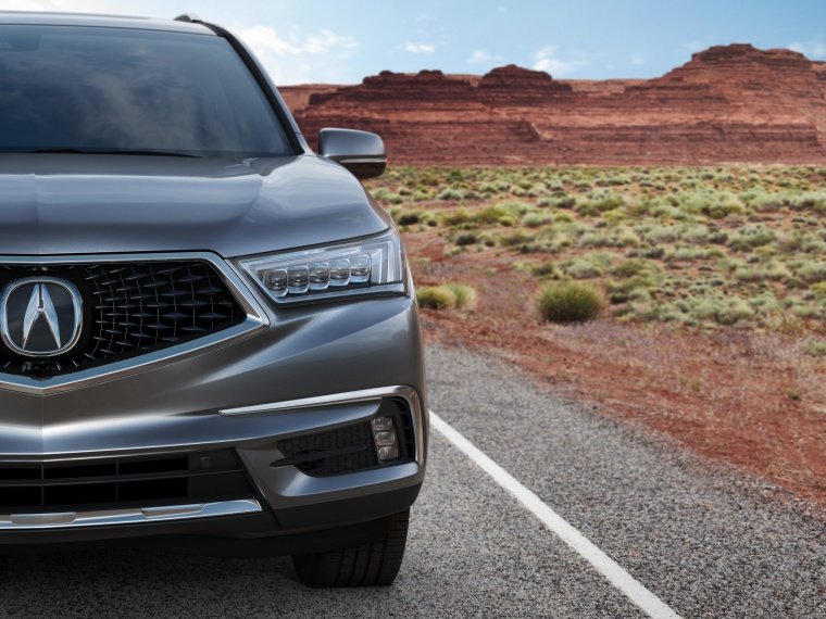 2017 Acura MDX Headlight Picture