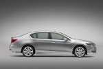 Picture of 2015 Acura RLX in Silver Moon