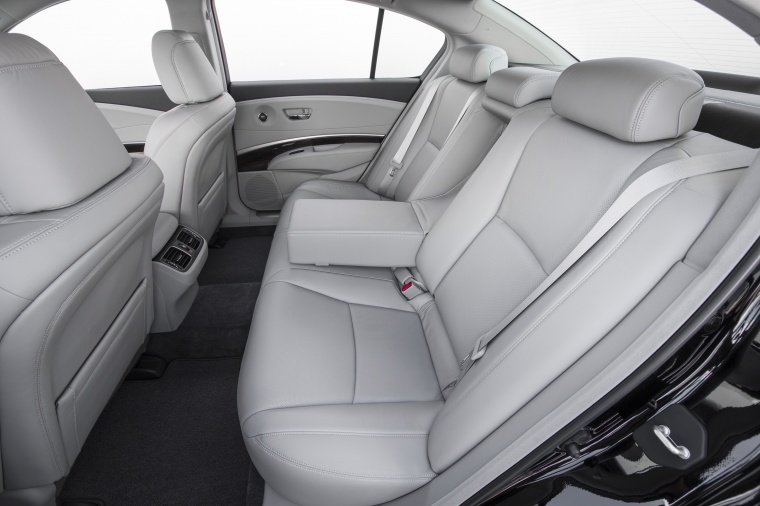 2016 Acura RLX Rear Seats Picture