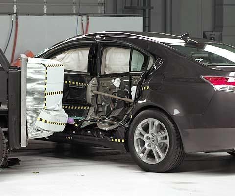 2010 Acura TL IIHS Side Impact Crash Test Picture