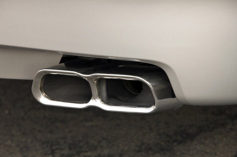 2011 Acura TL SH-AWD Exhaust Tips Picture
