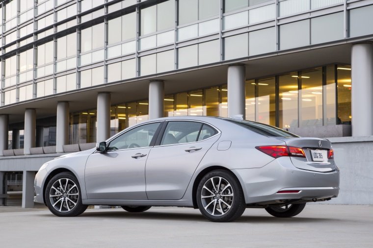 2017 Acura TLX V6 SH-AWD Picture