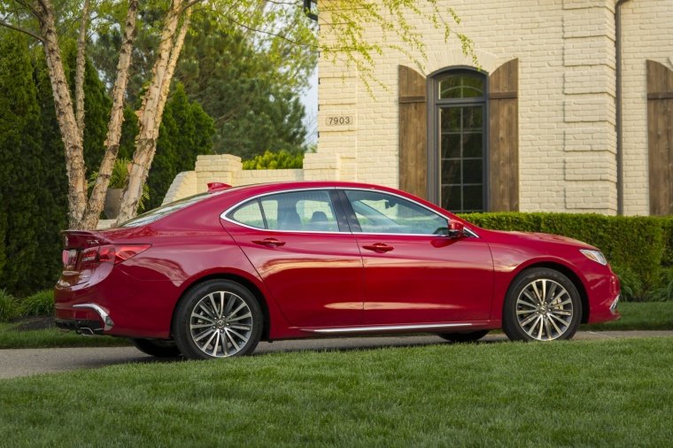 2018 Acura TLX Sedan Picture