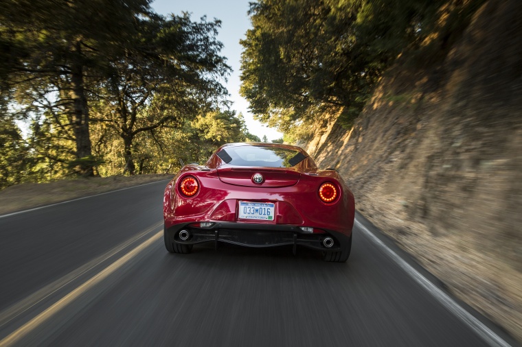 2015 Alfa Romeo 4C Coupe Picture