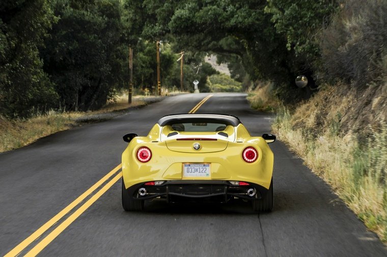 2015 Alfa Romeo 4C Spider Picture