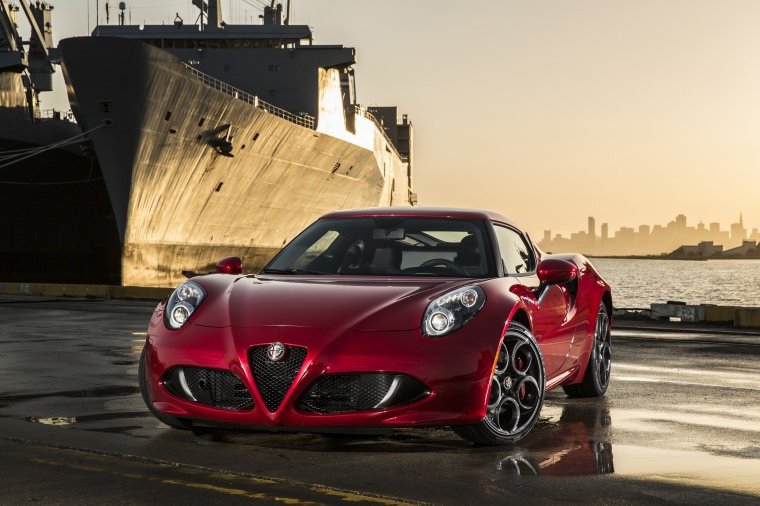 2015 Alfa Romeo 4C Coupe Picture