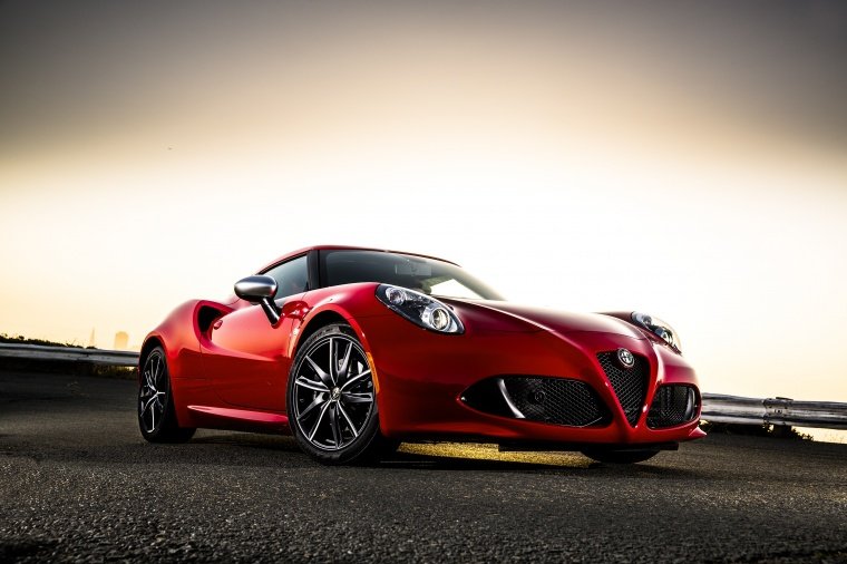 2015 Alfa Romeo 4C Coupe Picture