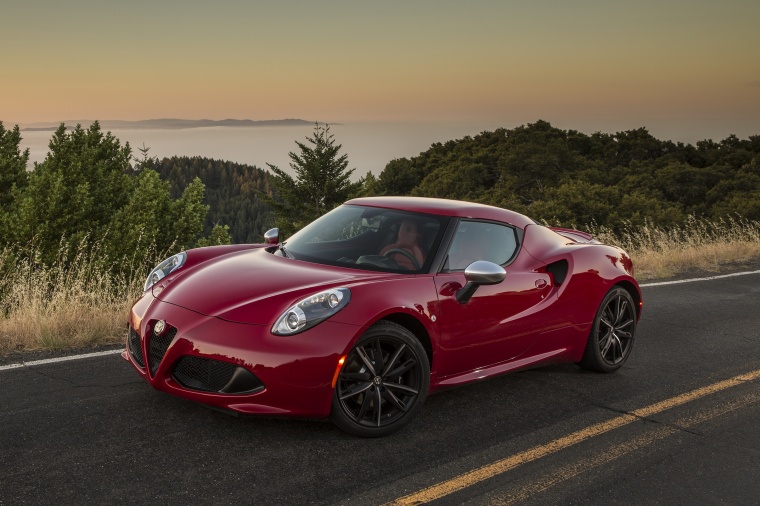 2015 Alfa Romeo 4C Coupe Picture