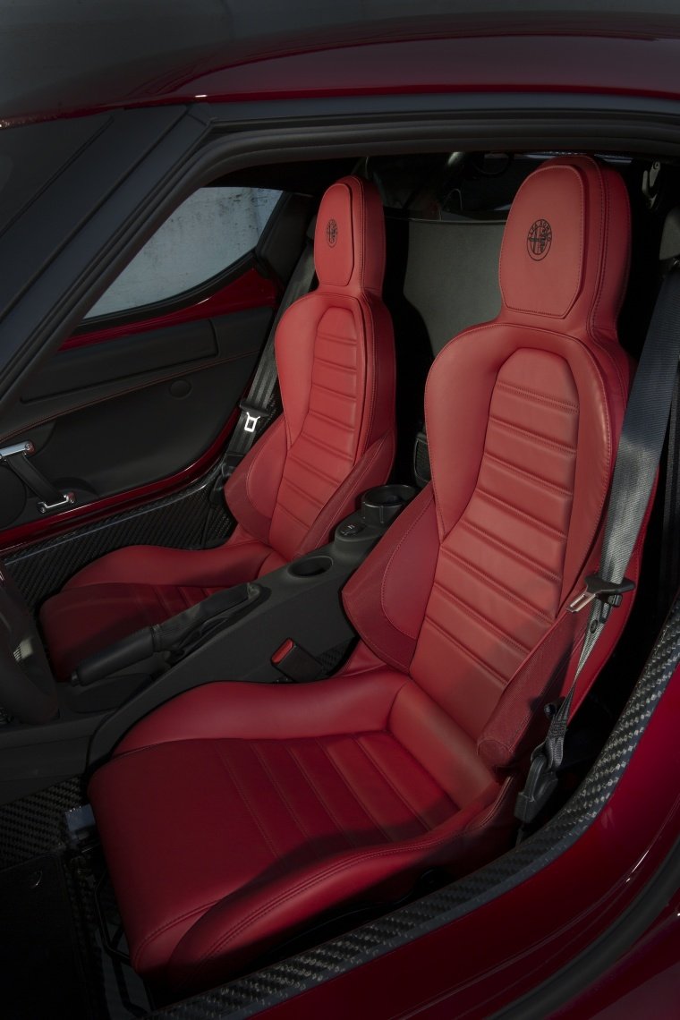 2016 Alfa Romeo 4C Coupe Front Seats Picture