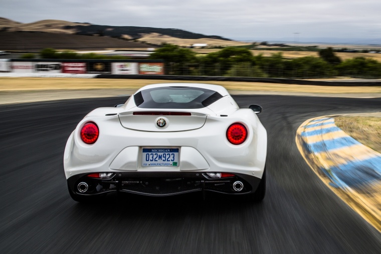 2016 Alfa Romeo 4C Coupe Picture