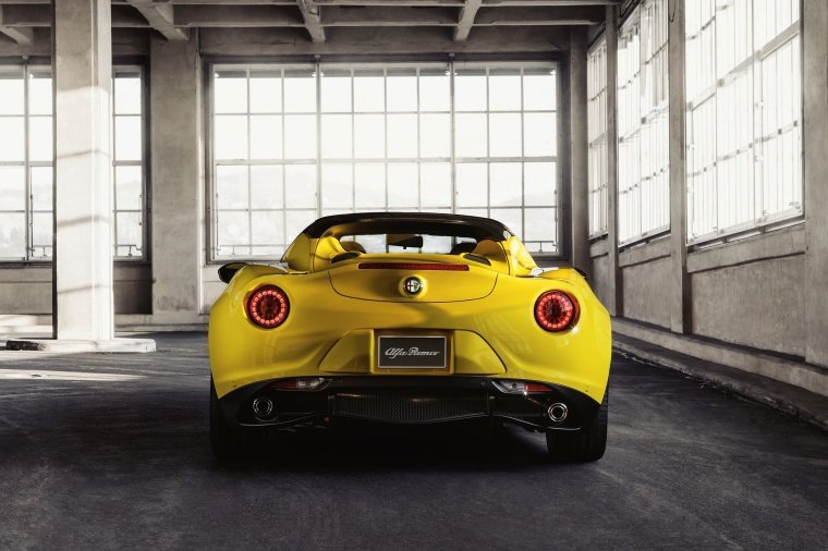 2016 Alfa Romeo 4C Spider Picture