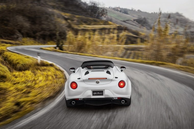 2016 Alfa Romeo 4C Spider Picture