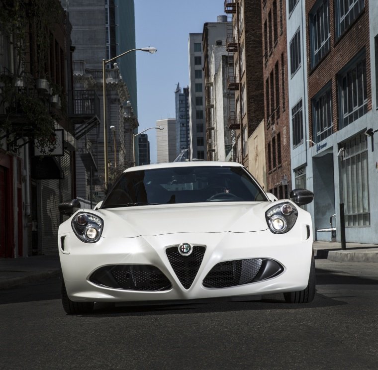 2017 Alfa Romeo 4C Coupe Picture