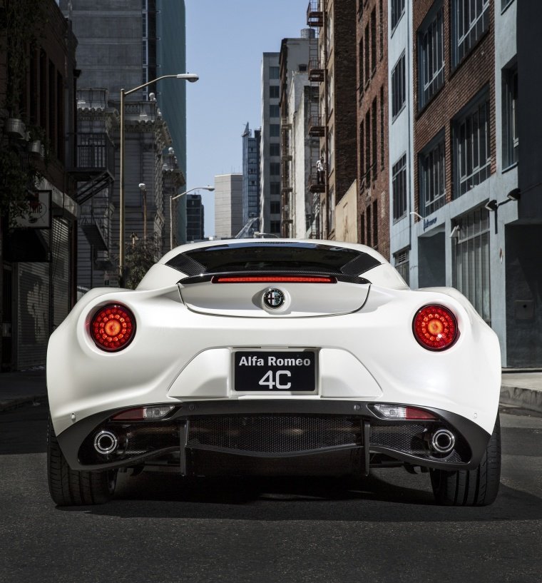 2017 Alfa Romeo 4C Coupe Picture
