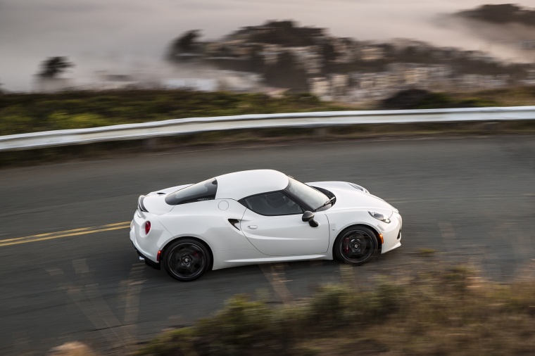 2017 Alfa Romeo 4C Coupe Picture