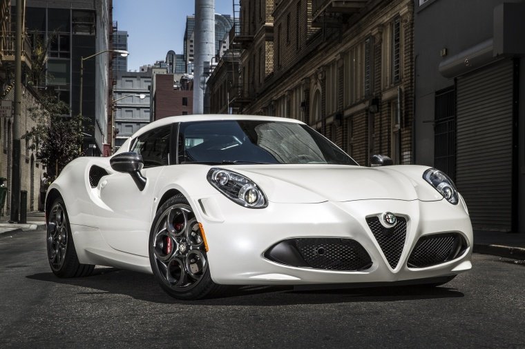 2018 Alfa Romeo 4C Coupe Picture