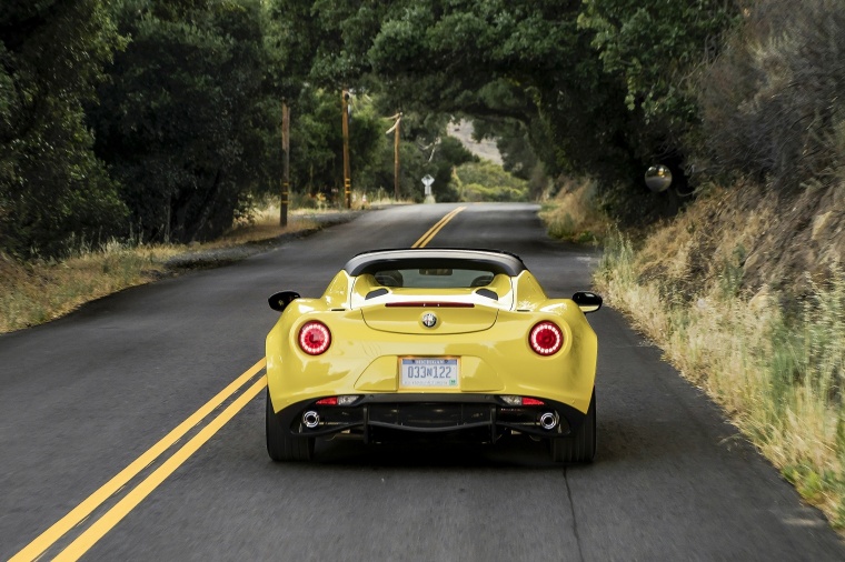 2018 Alfa Romeo 4C Spider Picture