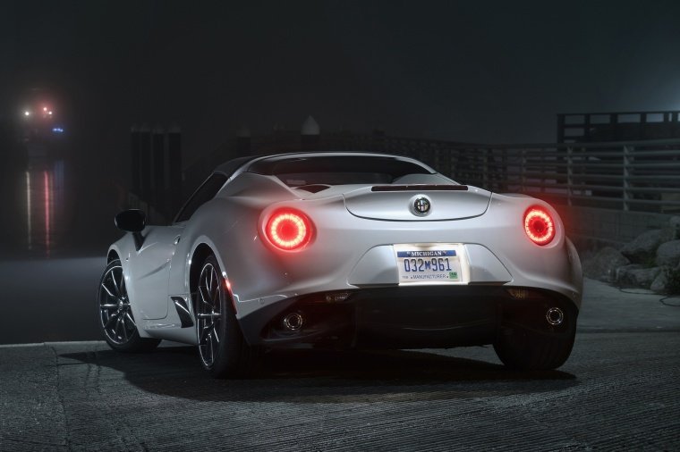 2018 Alfa Romeo 4C Spider Picture
