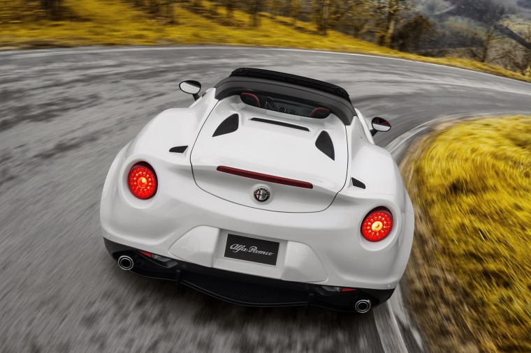 2018 Alfa Romeo 4C Spider Picture