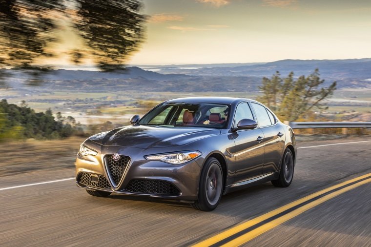 2017 Alfa Romeo Giulia Picture