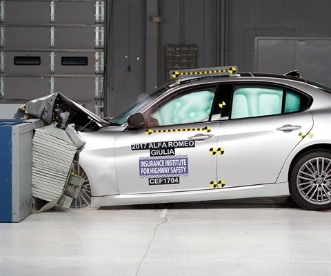 2017 Alfa Romeo Giulia IIHS Frontal Impact Crash Test Picture