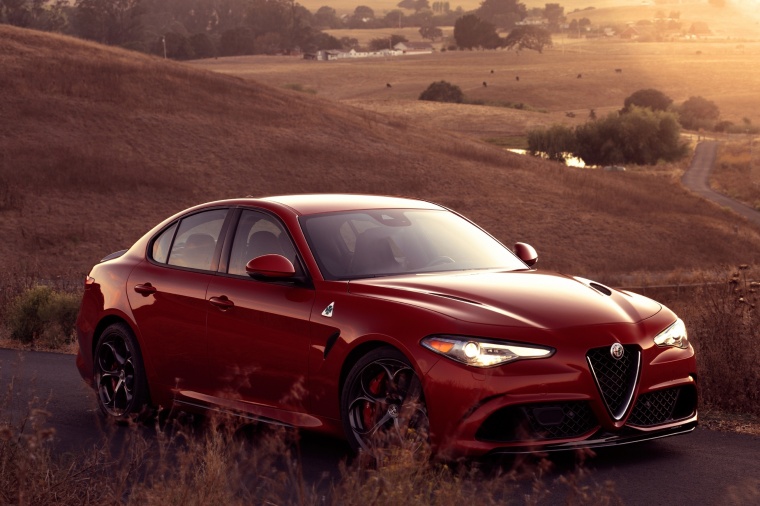 2018 Alfa Romeo Giulia Quadrifoglio Picture