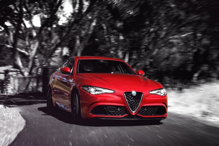 2018 Alfa Romeo Giulia Quadrifoglio Picture