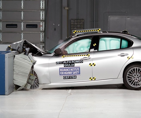 2018 Alfa Romeo Giulia IIHS Frontal Impact Crash Test Picture