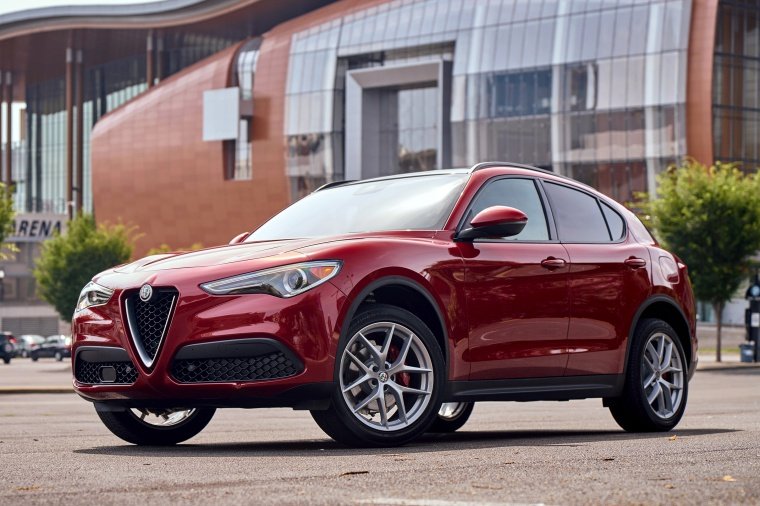 2019 Alfa Romeo Stelvio Ti Sport AWD Picture