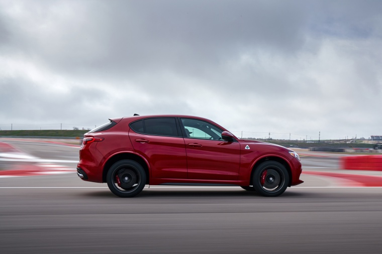 2020 Alfa Romeo Stelvio Quadrifoglio AWD Picture