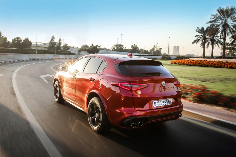 2020 Alfa Romeo Stelvio Quadrifoglio AWD Picture