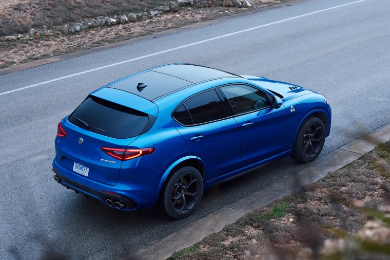 2020 Alfa Romeo Stelvio Quadrifoglio AWD Picture