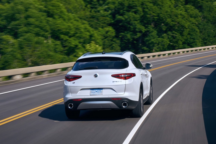 2020 Alfa Romeo Stelvio Ti Lusso AWD Picture