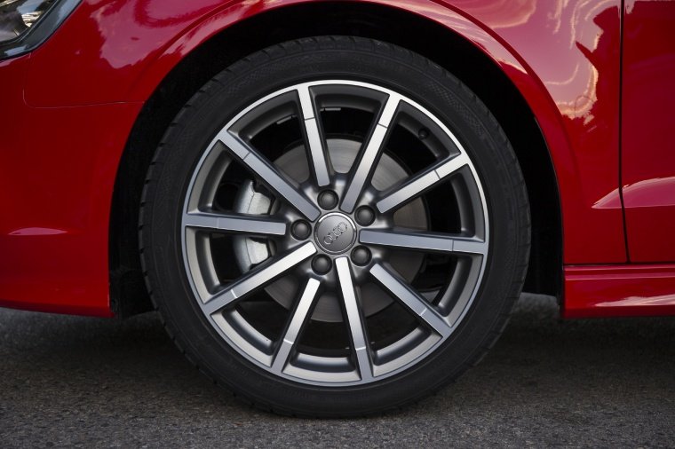 2016 Audi A3 Convertible Exhaust Tip Picture