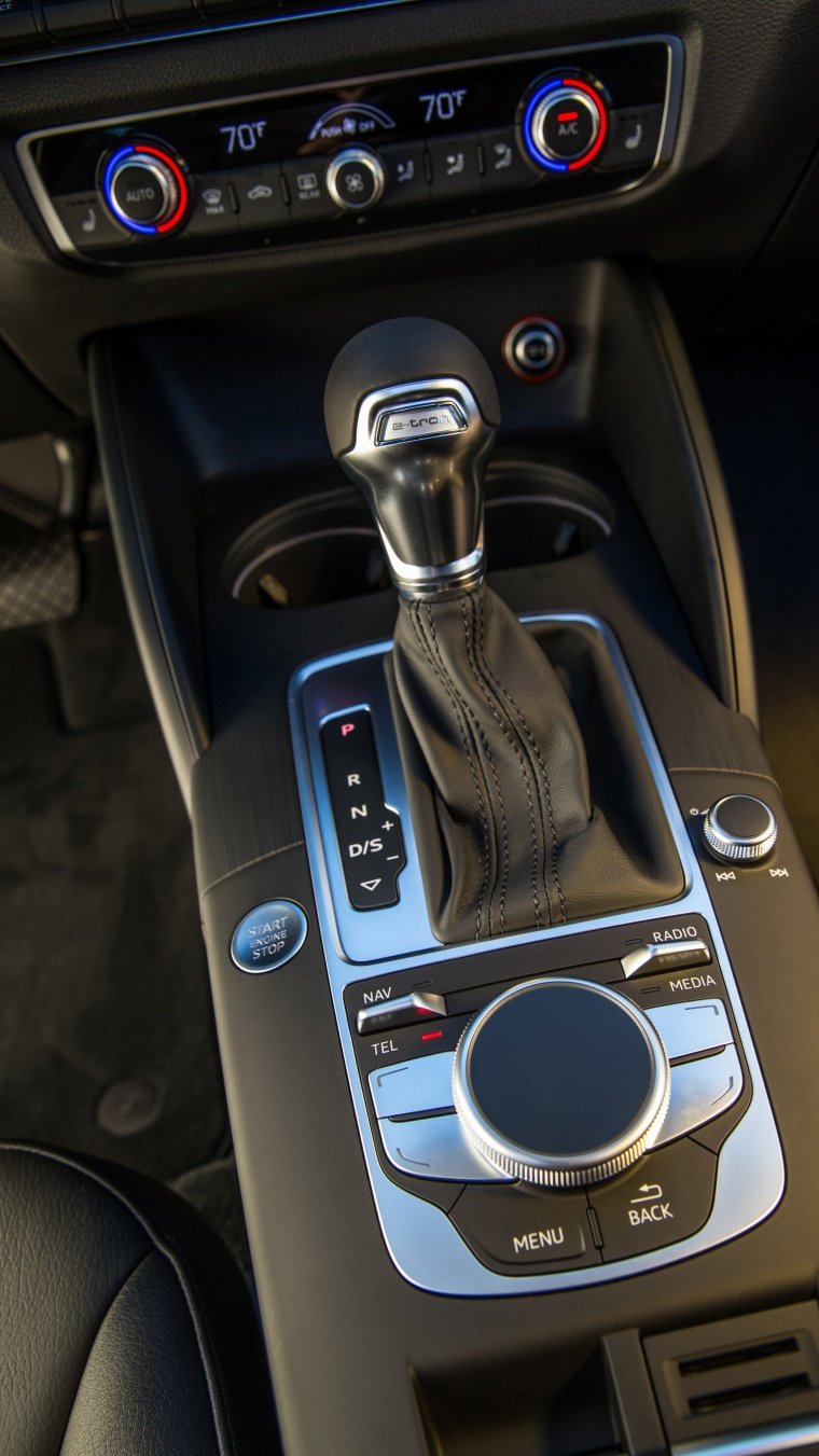 2016 Audi A3 Sportback e-tron Center Console Picture
