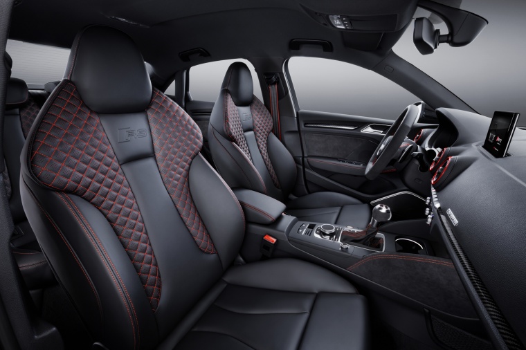 2018 Audi RS3 Sedan Front Seats Picture