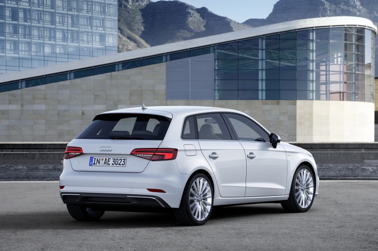 2018 Audi A3 Sportback e-tron Picture