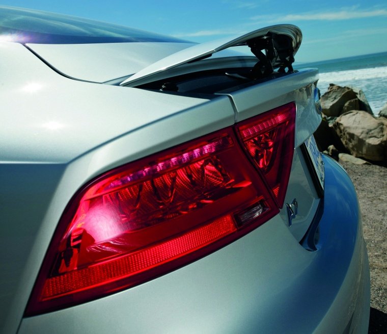 2013 Audi A7 Sportback 3.0T Premium Tail Light Picture