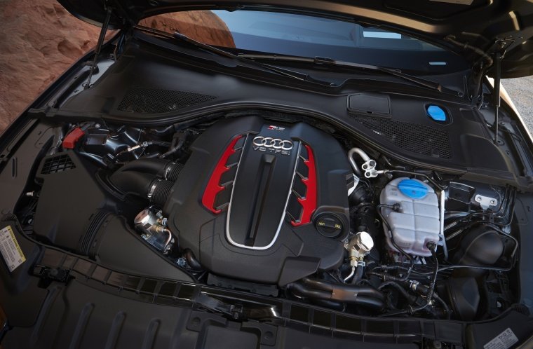 2015 Audi RS7 Sportback 4.0T Prestige 4.0-liter turbocharged V8 Engine Picture