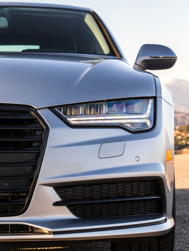 2017 Audi A7 Sportback Headlight Picture