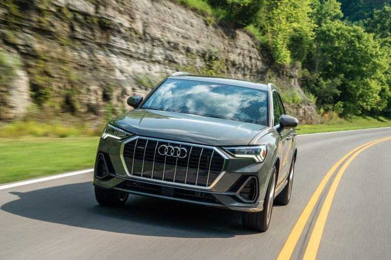 2019 Audi Q3 45 quattro Picture