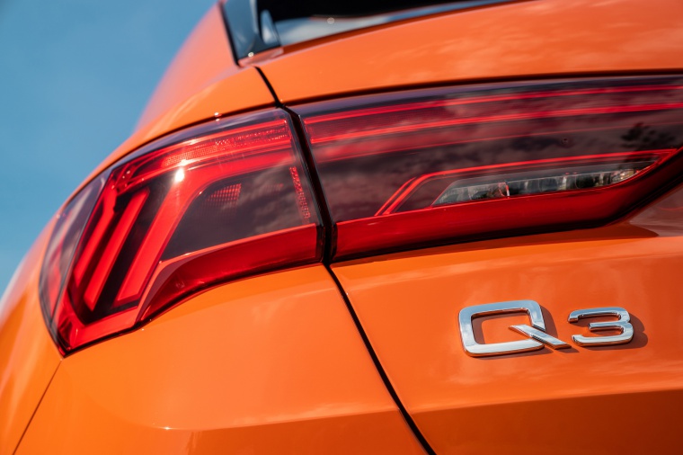 2020 Audi Q3 45 quattro Tail Light Picture