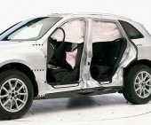 2013 Audi Q5 SUV IIHS Side Impact Crash Test Picture