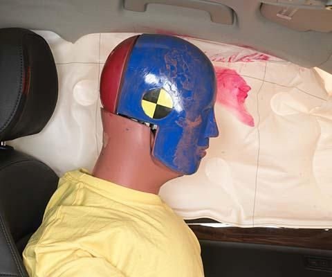 2015 Audi Q5 SUV IIHS Frontal Impact Crash Test Picture