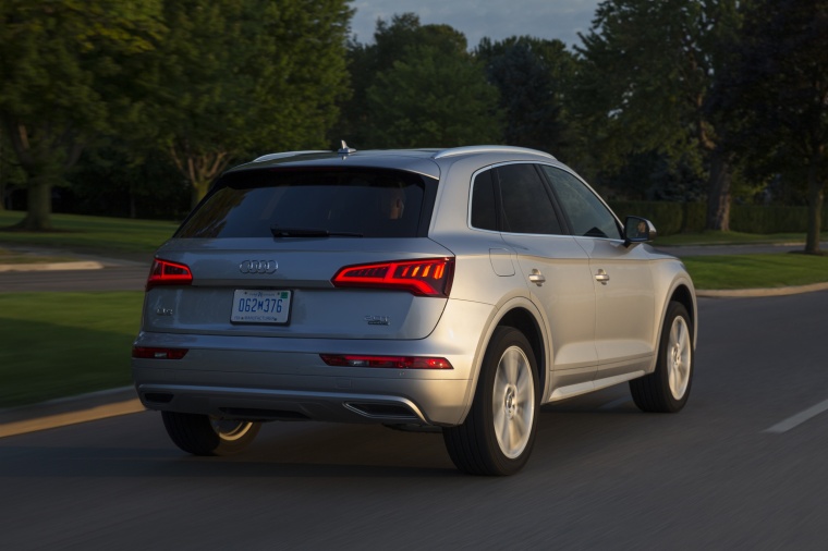 2018 Audi Q5 quattro Picture