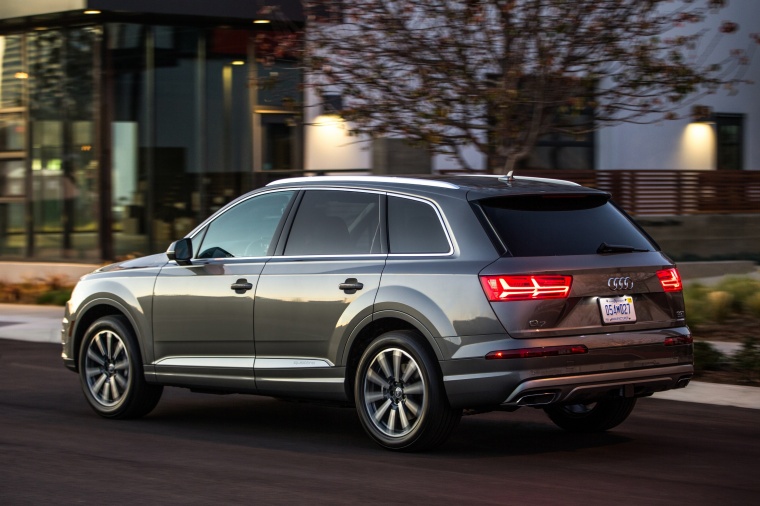 2018 Audi Q7 3.0T quattro Picture